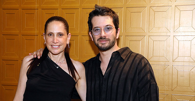 מימין: רן דנקר ולימור אפיק, מנכ"לית רד האט ישראל.