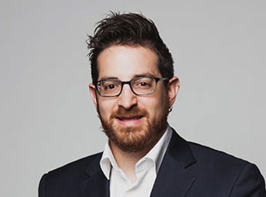 אדם מאיירס, סגן נשיא בכיר לתפעול מבצעים נגד איומים בקראודסטרייק.