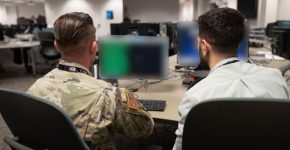 פעלו יחד מול איומי הסייבר הרלוונטיים. חיילים מצה"ל ומצבא ארצות הברית בתרגיל סייברדום.