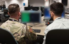 פעלו יחד מול איומי הסייבר הרלוונטיים. חיילים מצה"ל ומצבא ארצות הברית בתרגיל סייברדום.