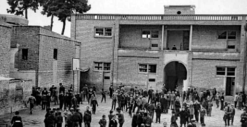 בית ספר של אליאנס בטהרן.