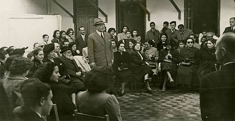 תיעוד נאום של ראש הקהילה היהודית במרוקו בחנוכה בעיר טטואן.