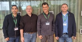 מימין: איתן ספקטור – סמנכ"ל פתרונות ענן באברא, יוסי חיימוב – סמנכ"ל פתרונות מיקרוסופט באברא, ליאור קינג – ארכיטקט פתרונות ענן בכיר לתחום הדאטה וה-AI במיקרוסופט ישראל, ויניב נבטי – סמנכ"ל מחקר ופיתוח באברא.