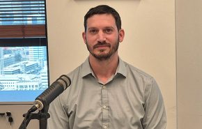 אלון קינסט, מנהל מינהל הרכש הממשלתי.