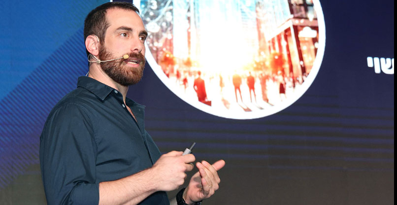 עידן כהן, מנהל התחום העסקי-כלכלי ביחידת המעבר לענן (CCoE) של הממשלה.