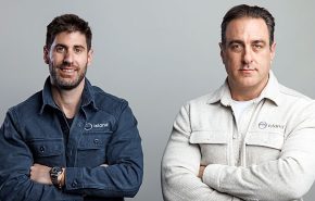 מימין: מייק פיי ודן אמיגה, מייסדי איילנד.