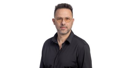 גבי גדג', מנהל חטיבת השירותים המנוהלים ומרכזי התמיכה של נס.