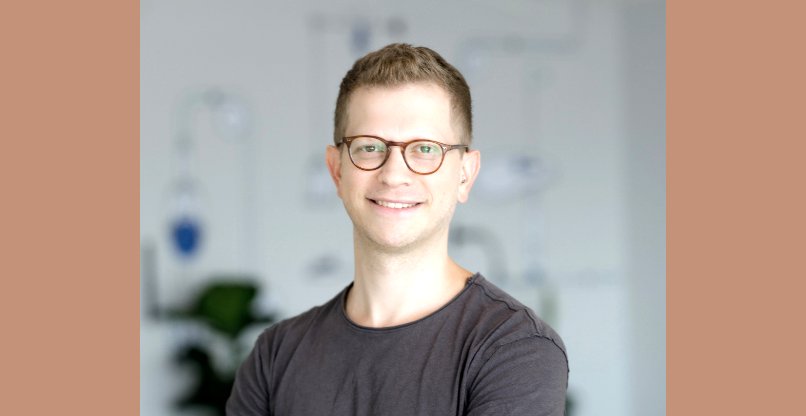 עמרי גרינברג, פרינסיפל בקרן רד דוט קפיטל פרטנרס.