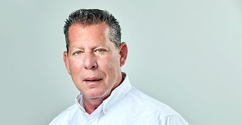 מיכאל לובושיץ, מנכ"ל קרפור.