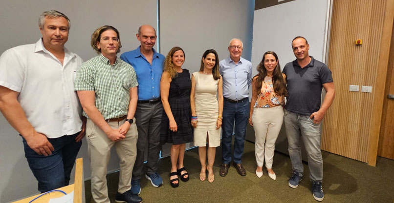 מימין: פרופ' איתי אטר, ענבל אורפז, פרופ' מנואל טרכטנברג, ח"כ אורית פרקש הכהן, פרופ' כרמית תדמור, פרופ' יוסי שפיגל, ד"ר אסף קובו וד"ר סרגיי סומקין.