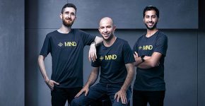 מייסדי מיינד. מימין: הוד בן נון, סמנכ"ל המו"פ; ערן ברק, מנכ"ל; ואיתי שוורץ, סמנכ"ל הטכנולוגיות.