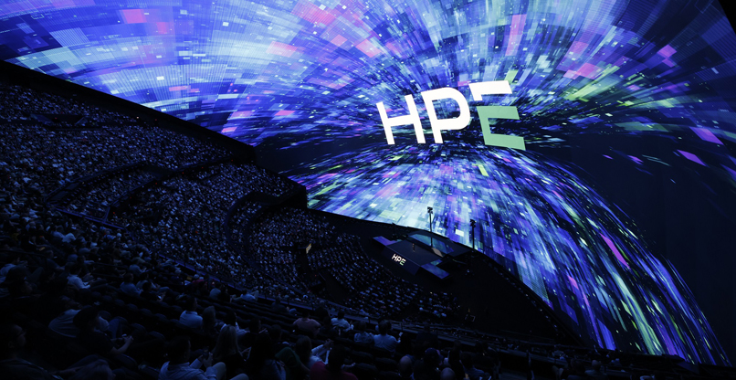 הצגת הלוגו החדש בכנס החברה בלאס וגאס. 