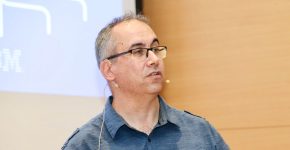 רוברט ברון, ארכיטקט פלטפורמות במשרד המנמ''ר העולמי של יבמ.