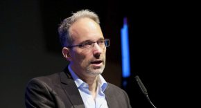 פרופ' רן בליצר, ראש מערך החדשנות בשירותי בריאות כללית.