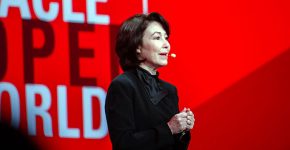 עזבה את תפקיד מנכ"לית אורקל, אך נשארה בחברה. צפרא כץ.