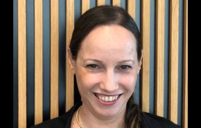 אל"מ (מיל') טלי כספי, לשעבר מפקדת יחידת שחר וכיום ראשת חטיבת הדיגיטל והדאטה, וסמנכ"לית בנס.