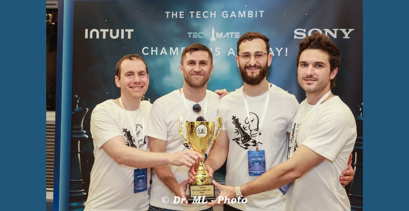 נבחרת אפל - הזוכה בתחרות השחמט של ההיי-טק.