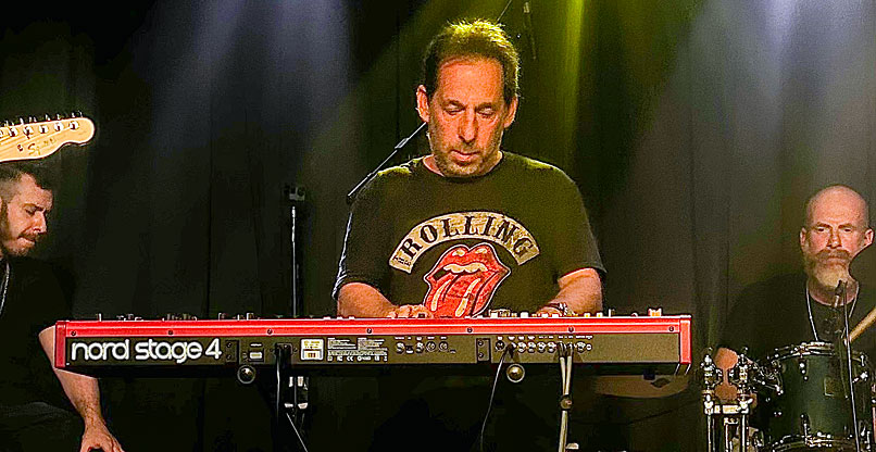 על הקלידים: שגיב גרינשפן, מנכ"ל פריוריטי.