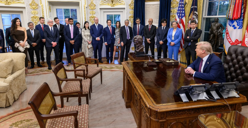 בכירי הטק פגשו אותו לסעודה ודברי חנופה בבית הלבן. דונלד טראמפ, נשיא ארצות הברית.