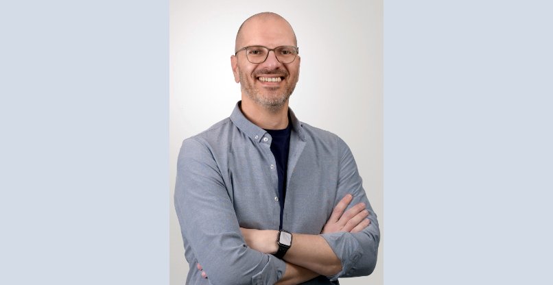 גיל שטרן, מנהל השיווק של קומסקיור.