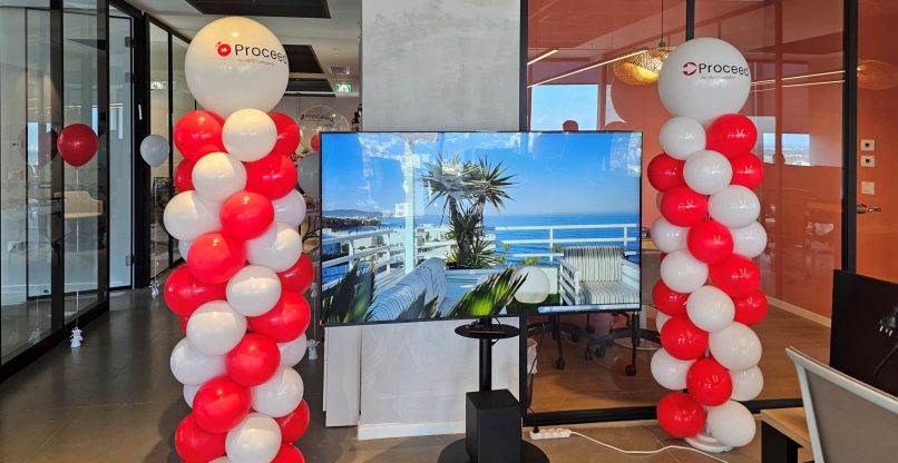 חנכה משרדים חדשים. פרוסיד.