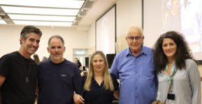 מימין: שרון ברזיק כהן – שותפה ו- CFOבקומרה קפיטל, שורד השואה נפתלי פירסט, רויטל יכין קרקובסקי - מנכ"לית מצעד החיים בישראל, מיכה קאופמן - מנכ"ל פיבר, וניר זהר – נשיא וויקס.