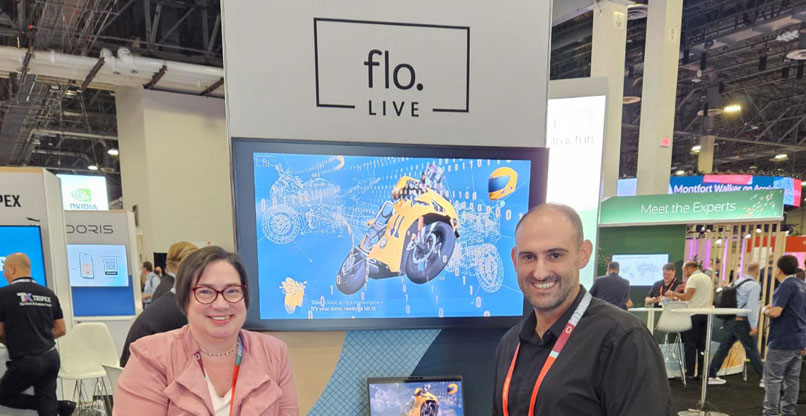 מימין: דוד צפ, דירקטור מחלקת פיתוח בפלו לייב, ושרה בראון, סמנכ"לית השיווק של החברה.