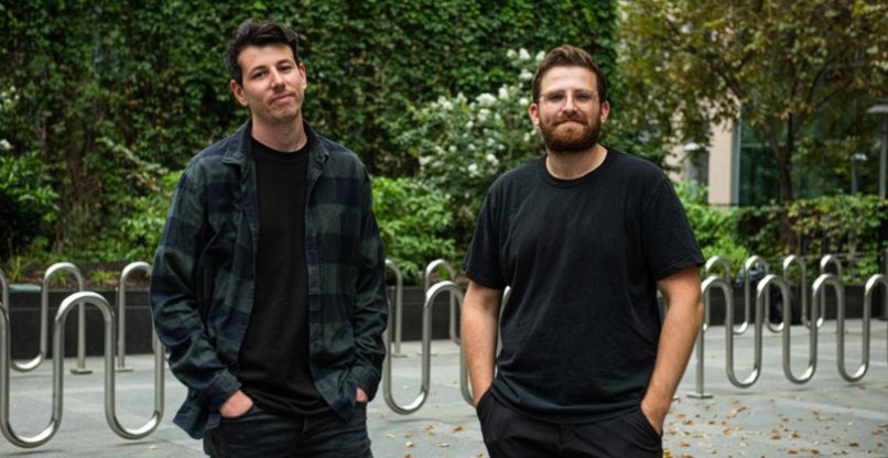 תומר אהרוני, המנכ"ל ומייסד שותף, ואלון עזר, מייסד שותף, חברת נגיש.