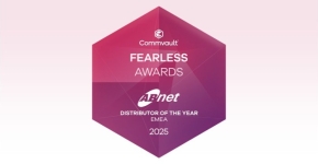 הוכתרה כמפיצה מצטיינת ב-Fearless Awards. ABnet.