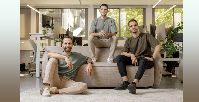 אסף וינר שמכהן כמנכ"ל, אורן סבן, סמנכ"ל המוצר, וגיא פרגל, סמנכ"ל הטכנולוגיות. Mate.