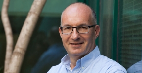 גיל קומר, מנהל אגף הדאטה סנטרים בבזק בינלאומי.