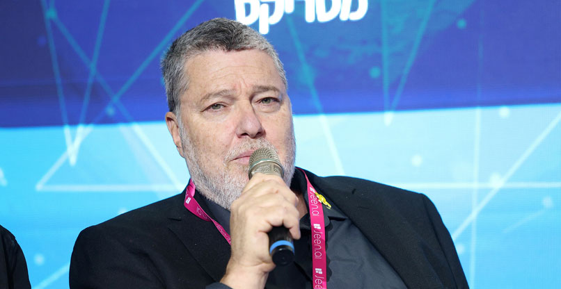 זיו מנדל, מנכ"ל קבוצת חברות בנות במטריקס.