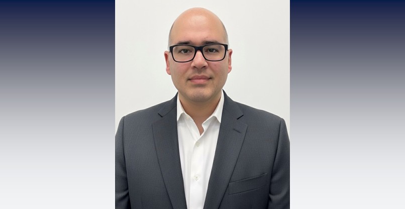 אמיר עוז, יועץ טכנולוגי לארגונים, בעיקר בתחום האשראי החוץ בנקאי.