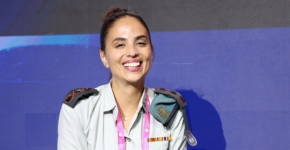 אל"מ דנה אבני, מפקדת קריית התקשוב בצה"ל.