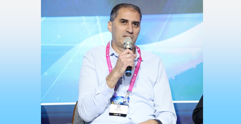 יוגב שמני, מנהל חטיבת טכנולוגיות ושירותים דיגיטליים במערך הדיגיטל הלאומי.