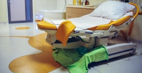 תיעודי מצלמות אבטחה מהם דלפו. חדרי לידה.