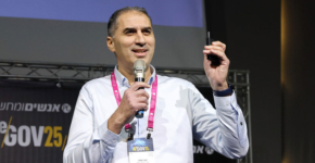 יוגב שמני, סמנכ"ל טכנולוגיות ושירותים דיגיטליים במערך הדיגיטל הלאומי.