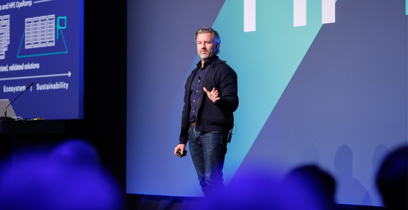 כריס דוידסון, סגן נשיא בכיר לתחום מחשבי-העל ובינה מלאכותית ב-HPE.