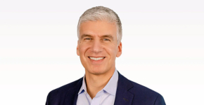 רמי ראחים, סגן נשיא בכיר ב-HPE ומנהל חטיבת HPE נטוורקינג.