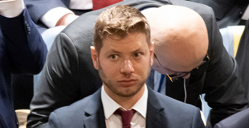 הגולשים רצו לדעת למה הוא במיאמי. יאיר נתניהו.