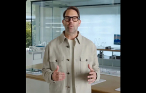 עוזב למטא. אלן דיי, שעמד בראש צוות עיצוב ממשק המשתמש של אפל.