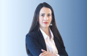 ספיר אפרתי, מובילת תחום ה-AI והטכנולוגיות למערכי הכספים ב-דלויט ישראל.