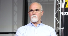 מני צרפתי, סמנכ"ל חטיבת מומחים ופתרונות תשתית במל"ם.