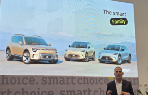 יניב ביטון, מנהל חטיבת מרצדס וסמארט בכלמוביל, מציג את משפחת סמארט