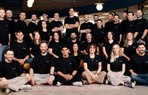 הצוות של אדפטיב6.