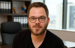 דניאל שניידר, מנכ"ל אניביז.