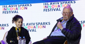 מימין: ד"ר יוסי ורדי ומיכאל לוין.