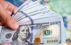 ארבע חברות בלבד שהיו שוות אי פעם יותר מארבעה טריליון דולר.