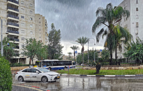 גשם בתל אביב.