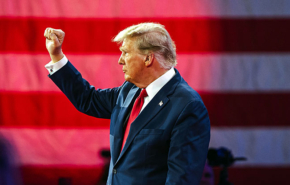 עוד מס. נשיא ארצות הברית, דונלד טראמפ.